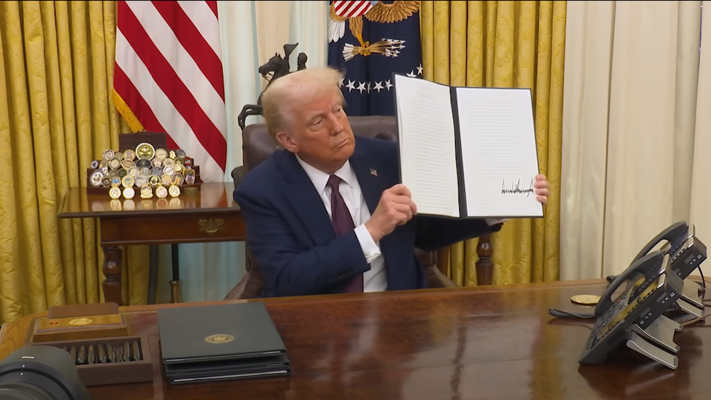 2025年比特币震荡时间线：特朗普关税政策如何引发市场"过山车"行情？