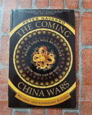 特朗普极端关税政策背后推手：“非主流”经济学家纳瓦罗