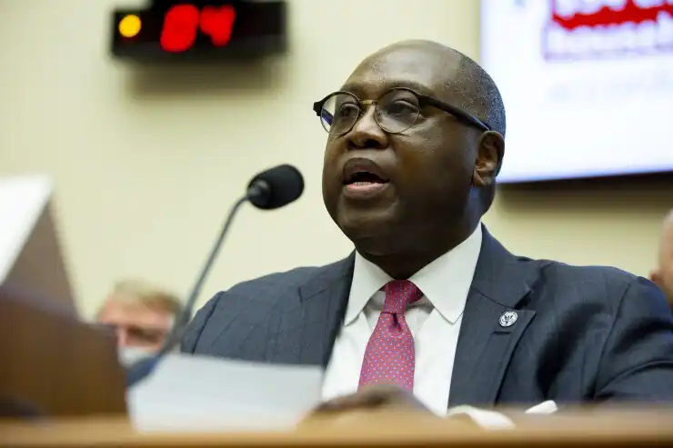 「窒息点行动2.0」终结,银行松绑对加密市场意味着什么?