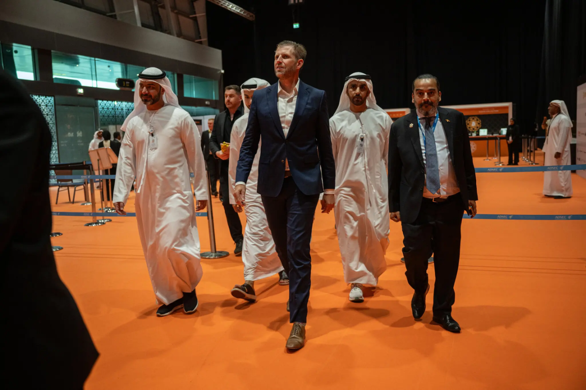 特朗普的“金皮书”战略:加密货币背后的政治算盘